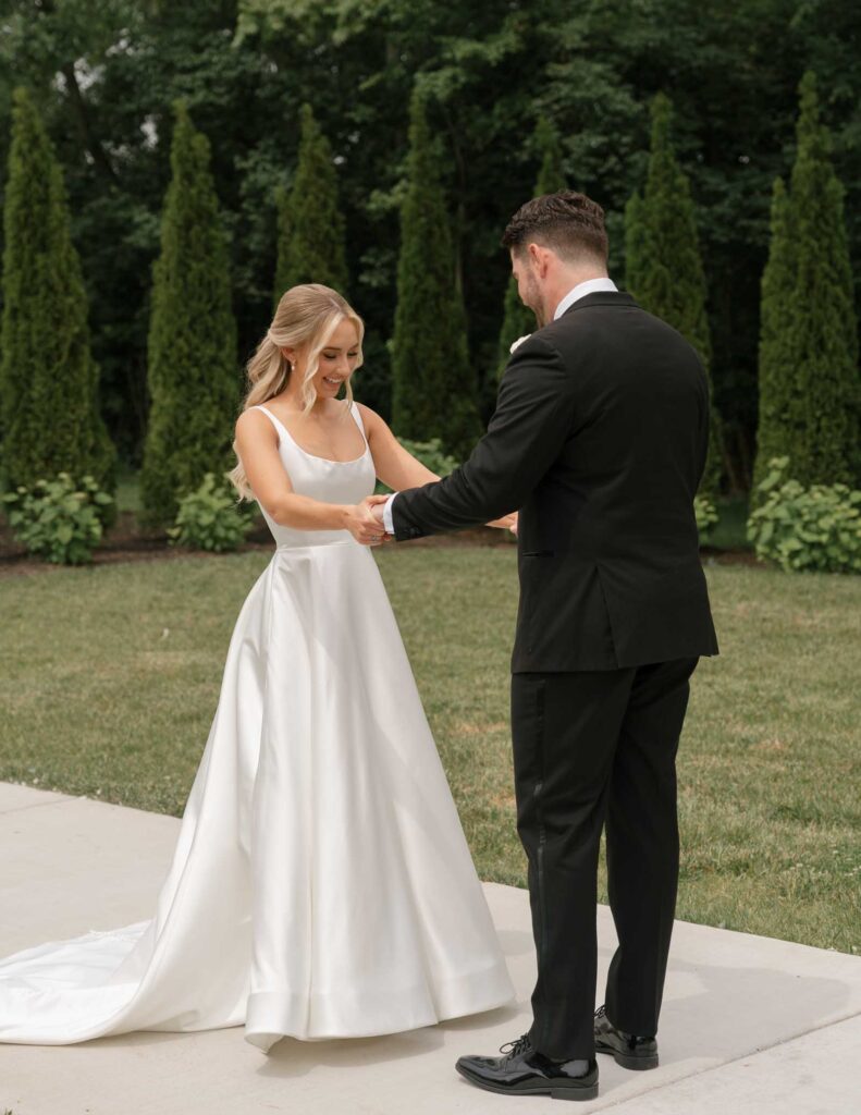 Franklin Ohio couple has first look at White Willow Meadows.