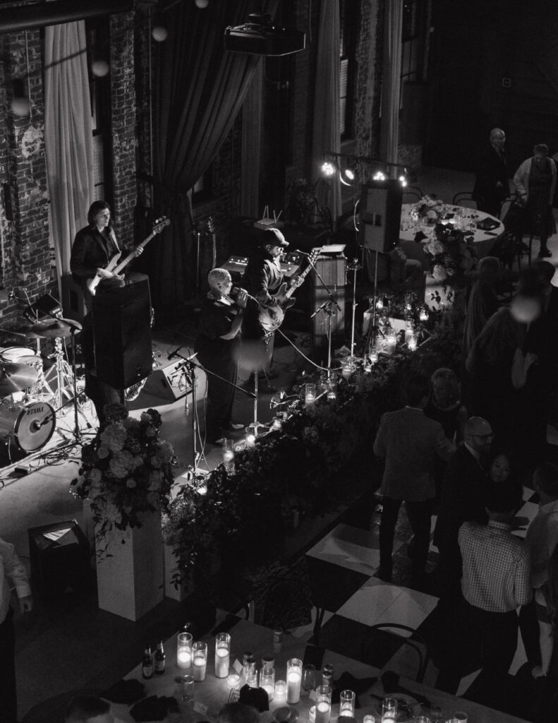 Live wedding band performing during The Walkers’ Columbus, Ohio reception.